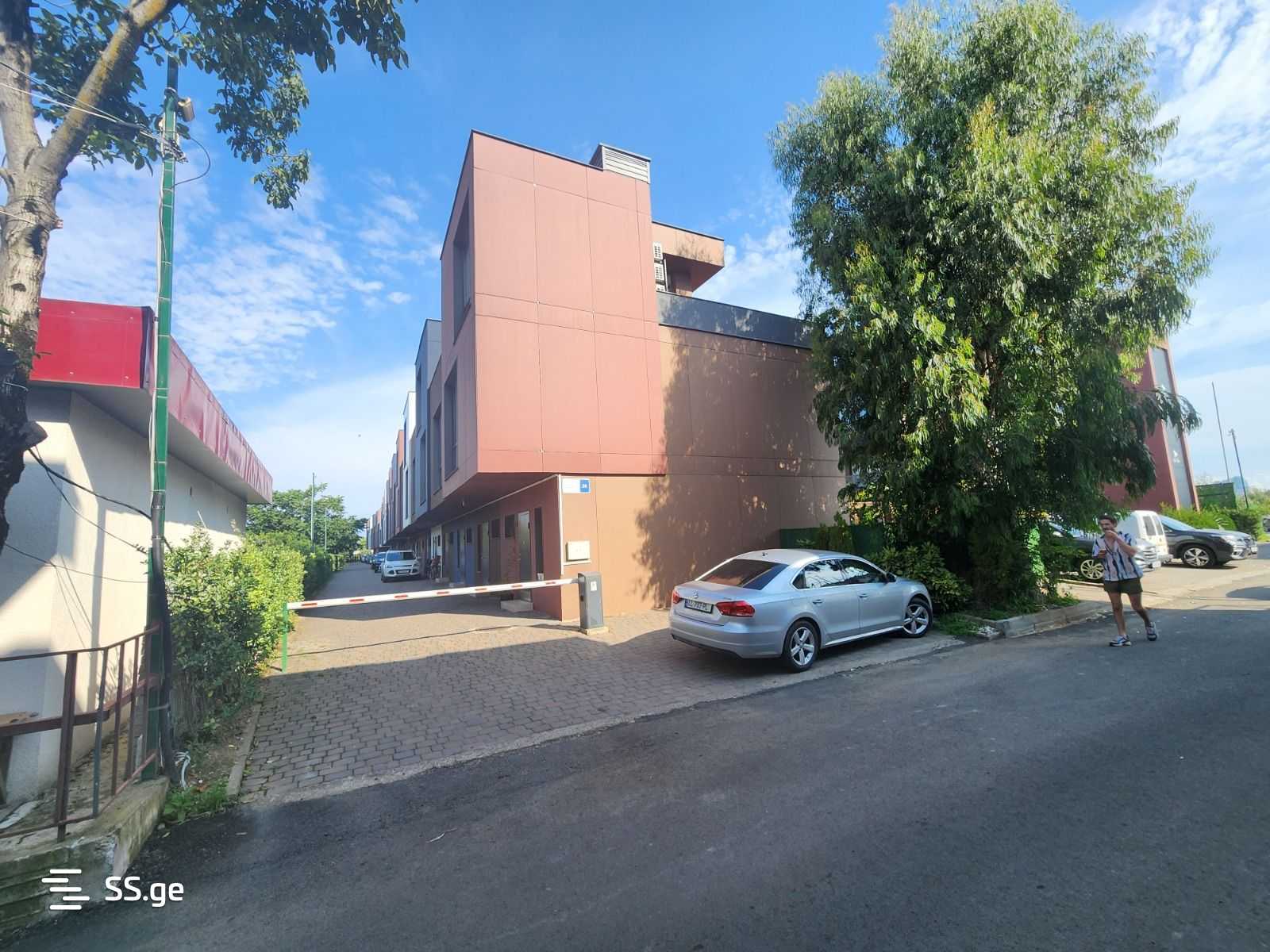 5 Room Private House For Sale view 14