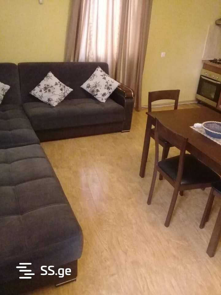 3 Room Flat For Sale, 1 of 4