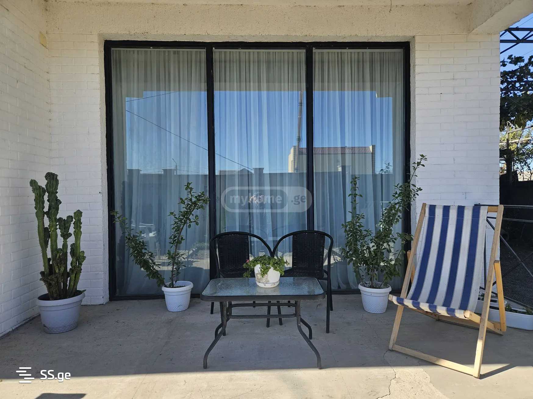 5 Room Private House For Sale view 1