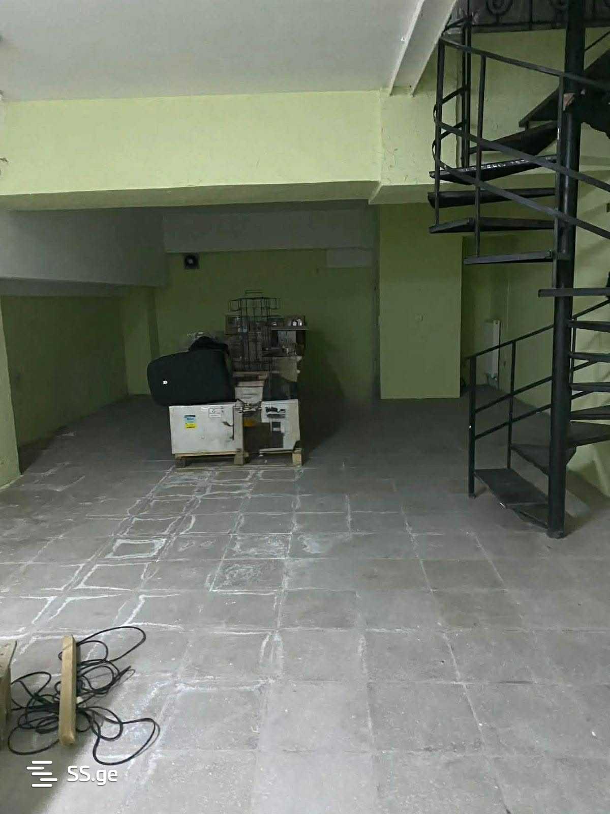 Store-Industrial Property For Sale. Isani view 4