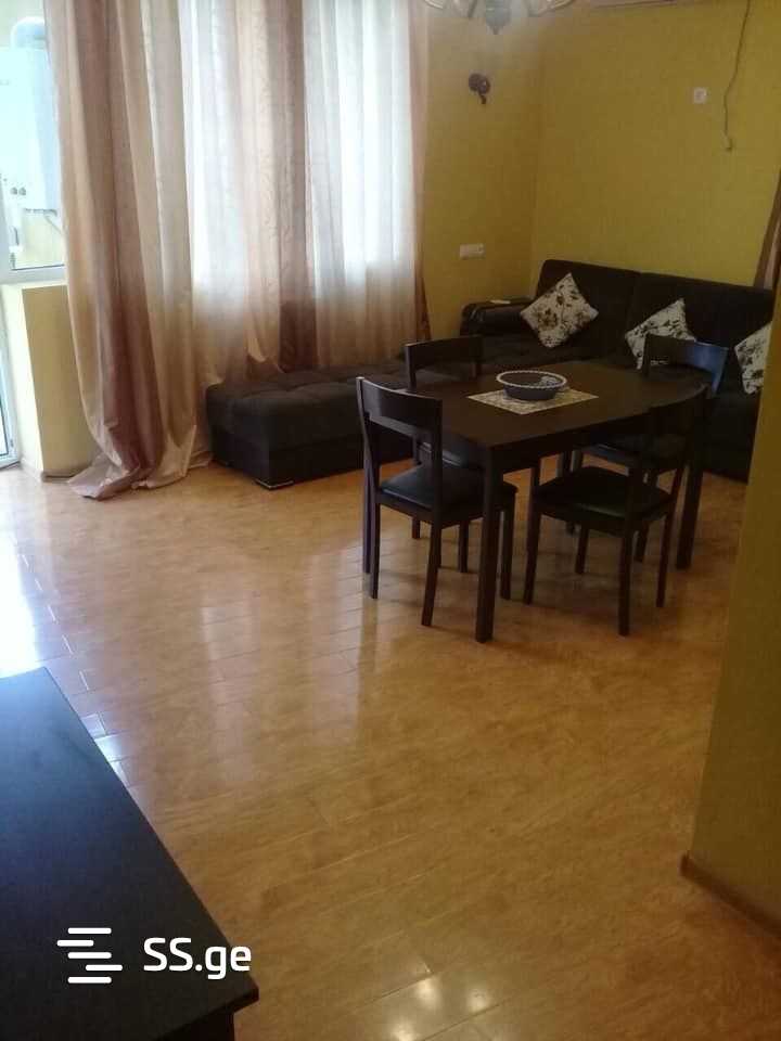 3 Room Flat For Sale, 2 of 4