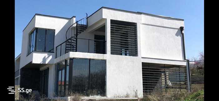 5 room Private House For Sale. Saguramo