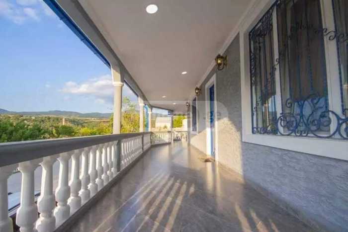 10 room Private House For Sale. Navdaraantkari