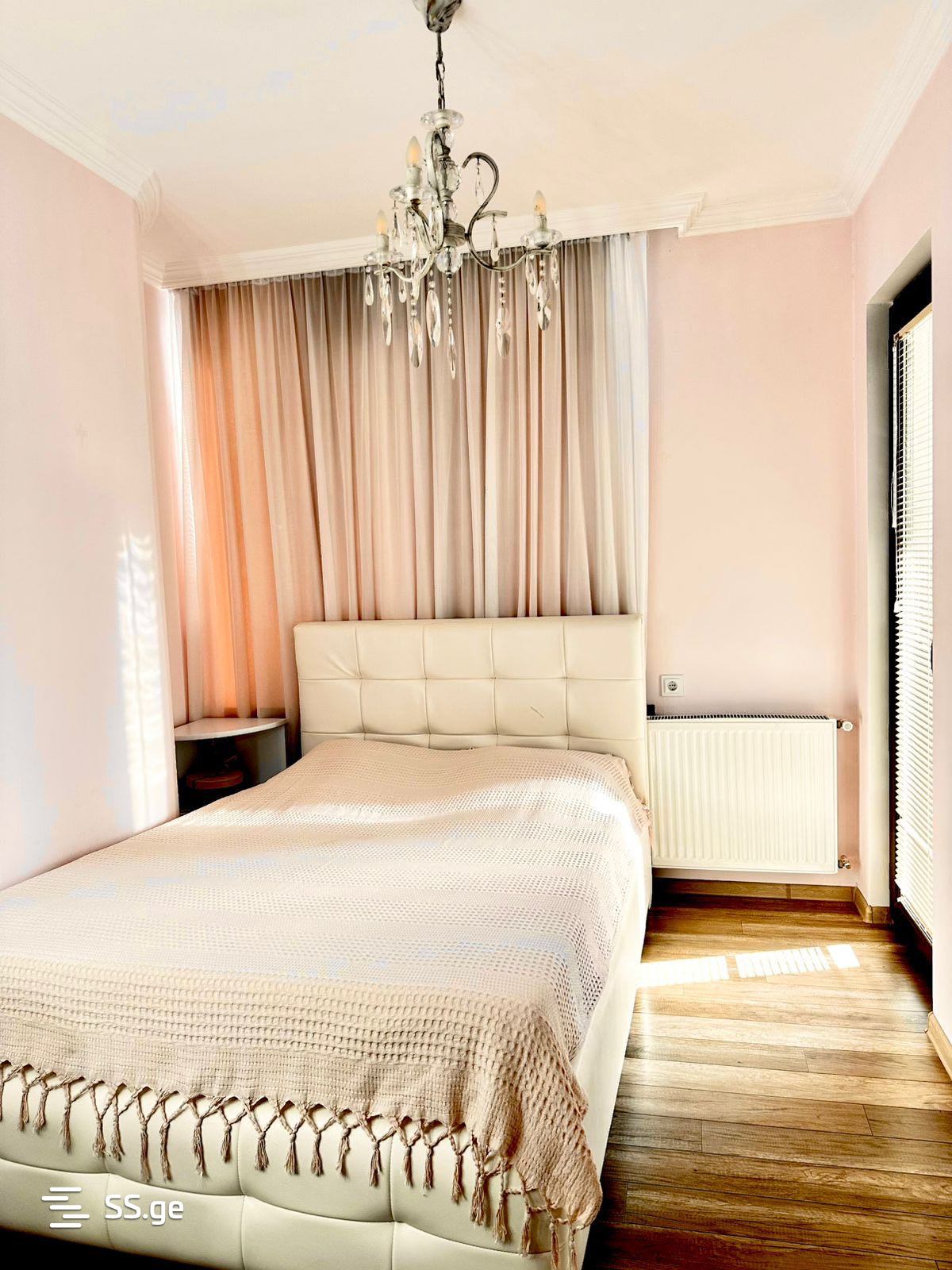 2 Room Flat Daily Rent. Kutaisi view 4