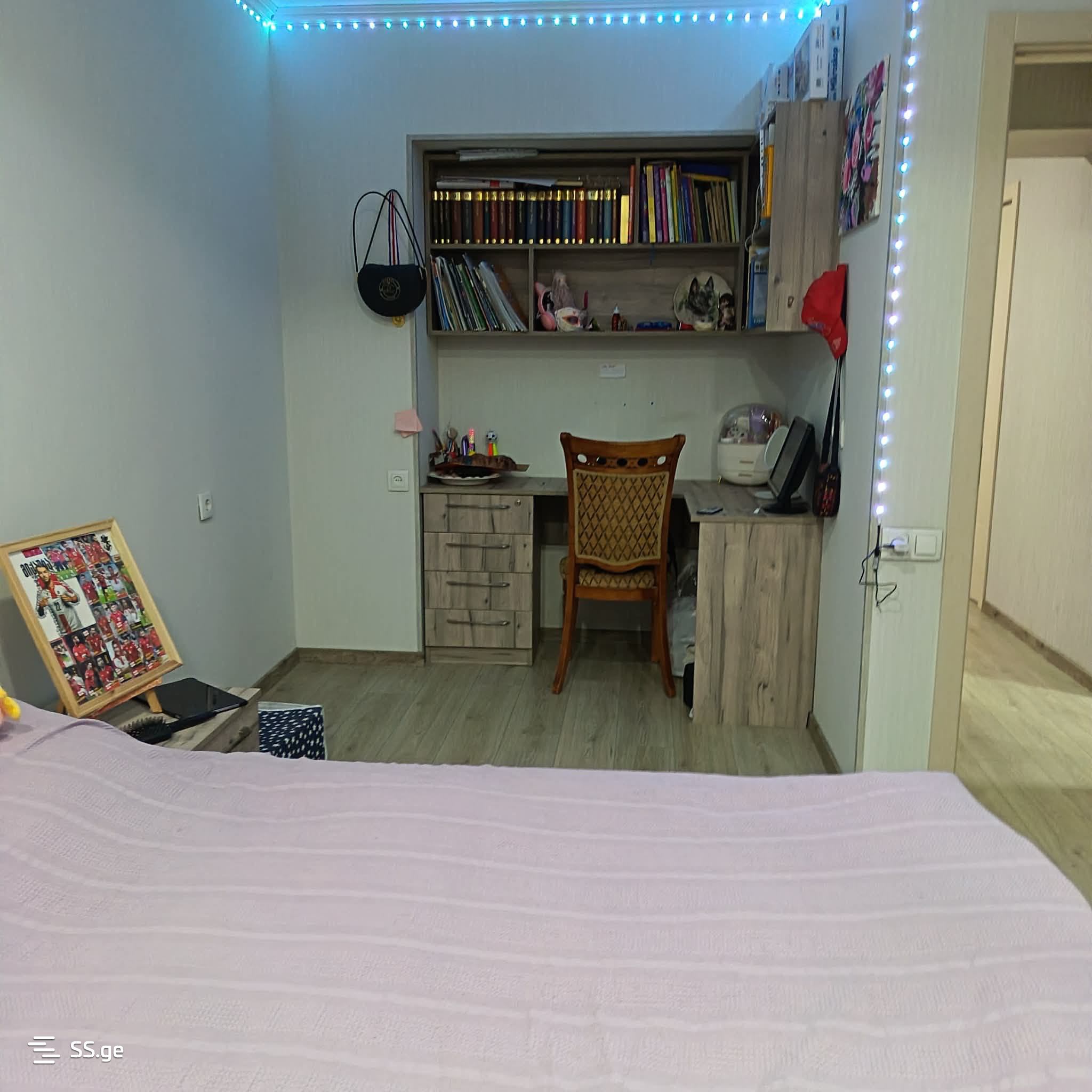 4 room Flat For Sale. Digomi – pohled 6