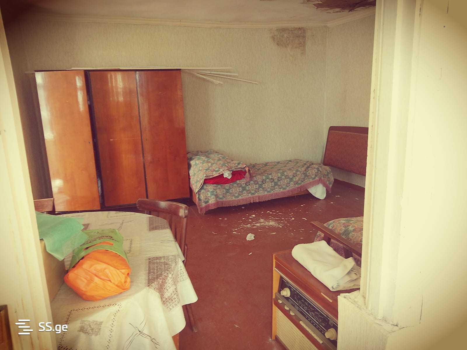 4 Room Private House For Sale view 6
