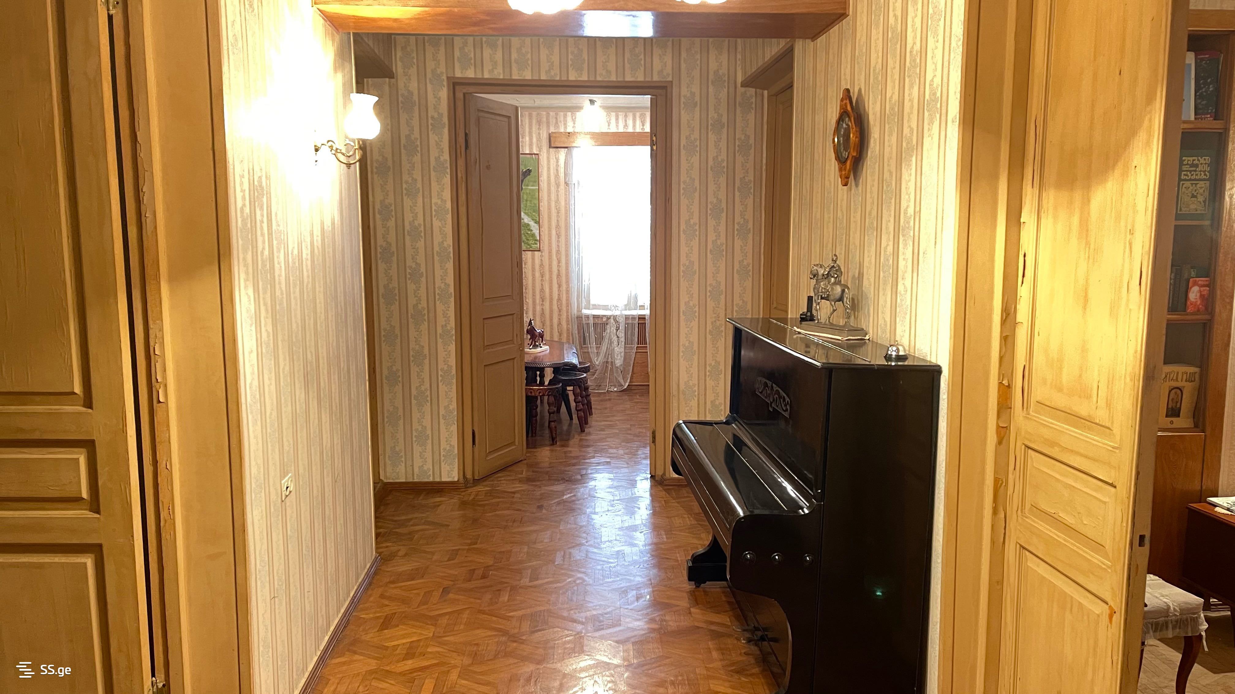 5 Room Summer Cottage For Rent. Saguramo view 5