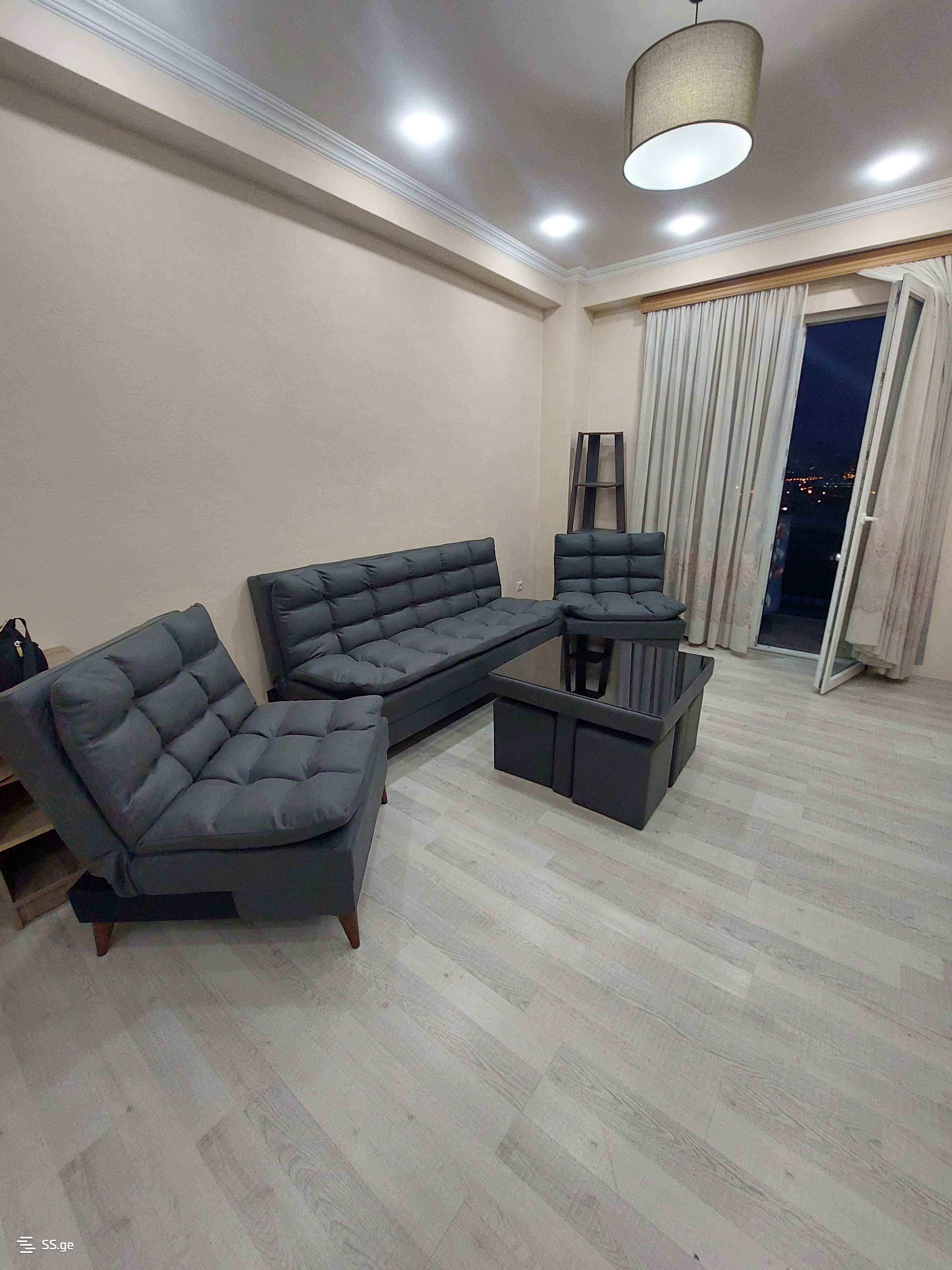2 Room Flat Daily Rent. Didi Digomi view 2
