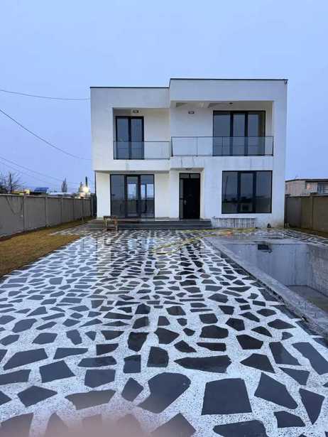 8 room Private House For Sale. Natakhtari