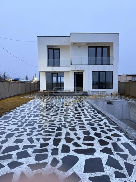 8 room Private House For Sale. Natakhtari