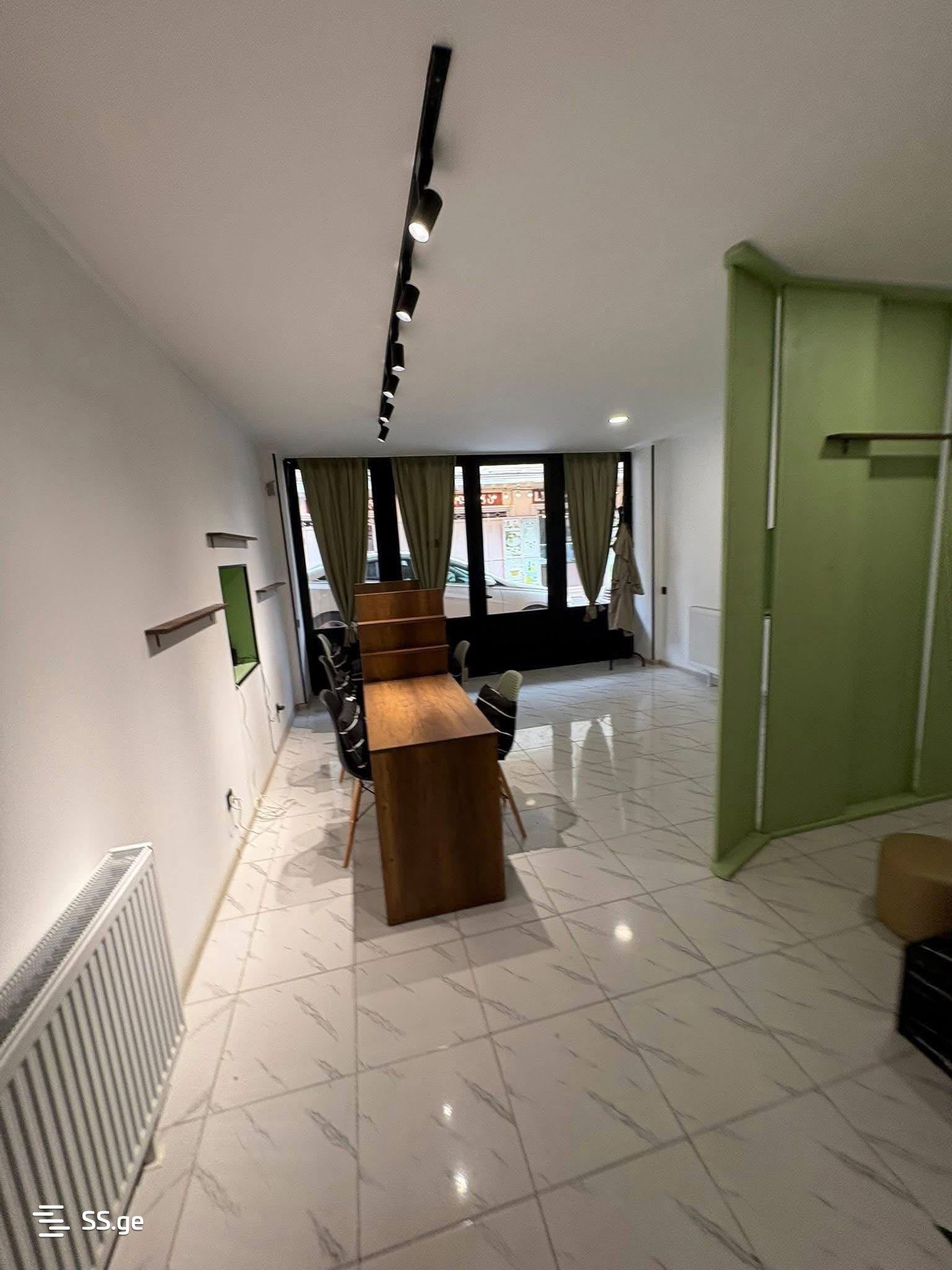 Commercial Space For Sale. Telavi, 1 of 4