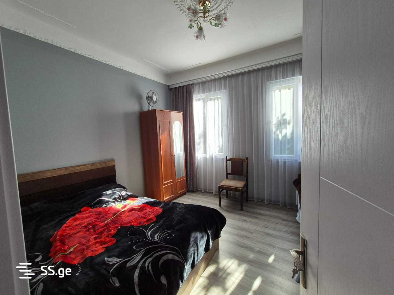6 Room Private House For Sale view 6