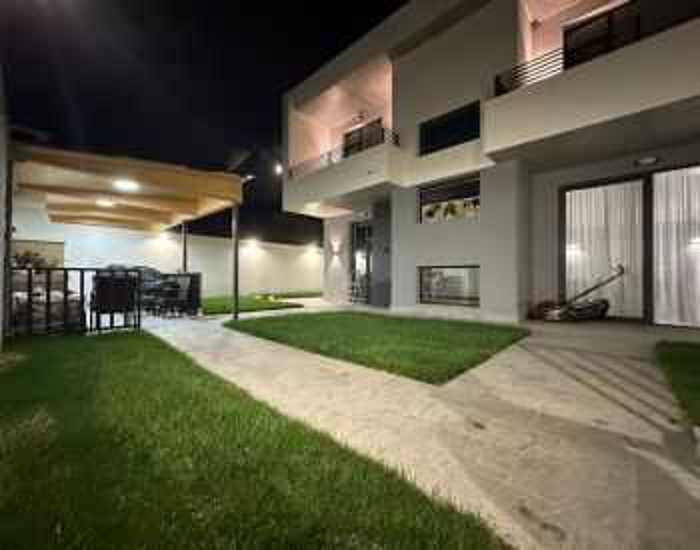 9 room Private House For Sale. Saguramo