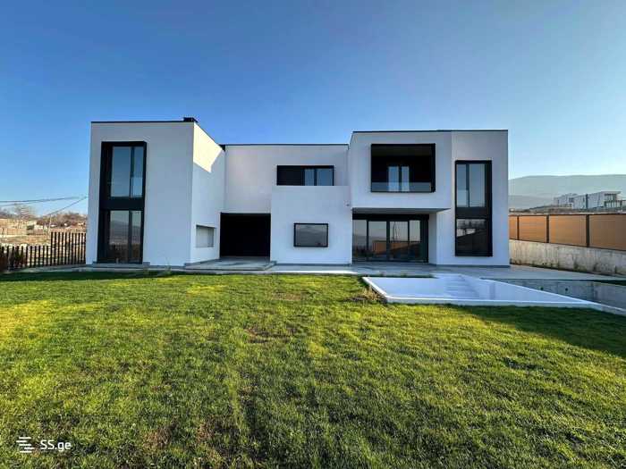 7 room Private House For Sale. Saguramo