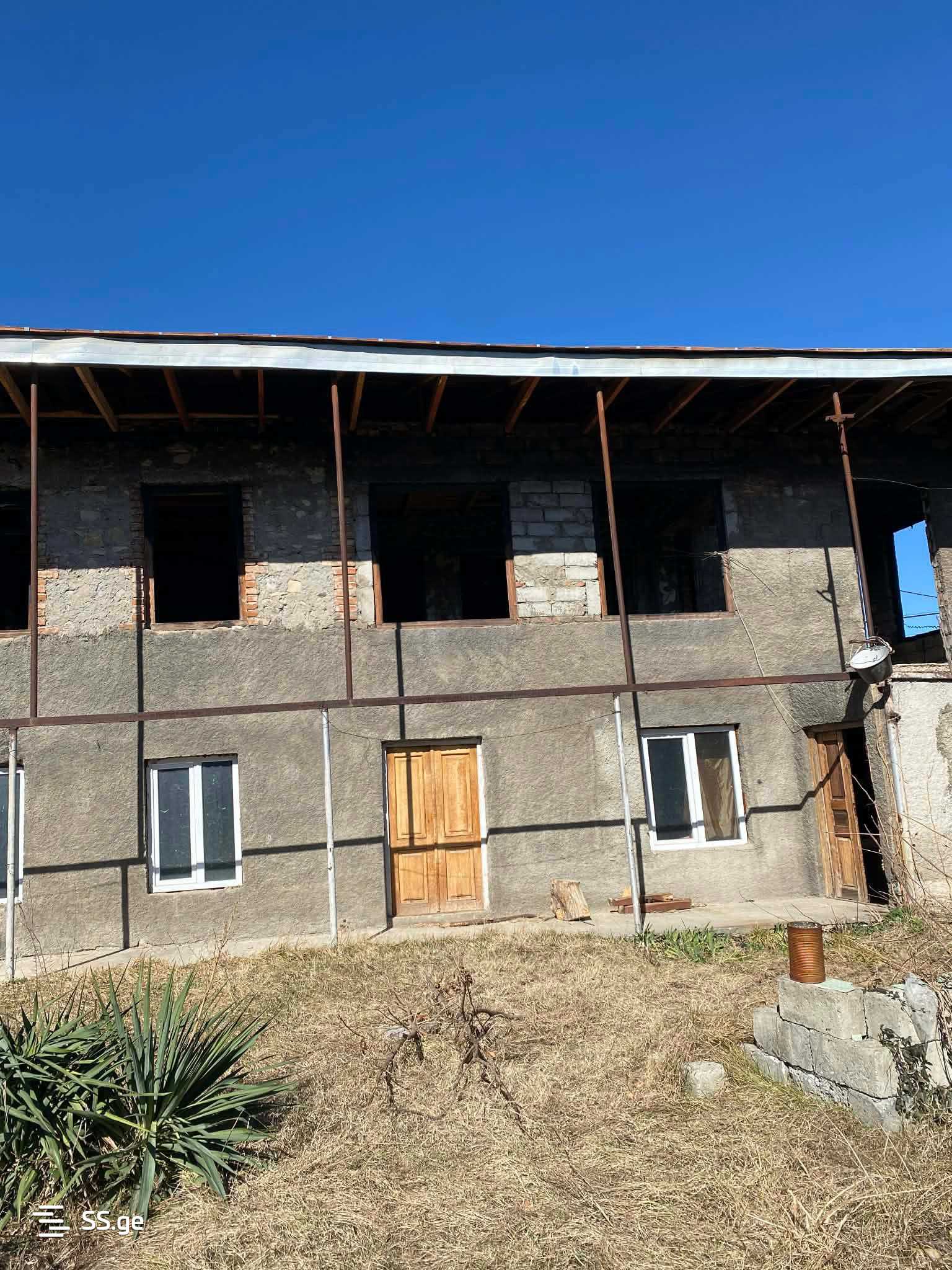 4 Room Private House For Sale view 2
