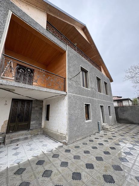 10 room Private House For Sale. Telavi