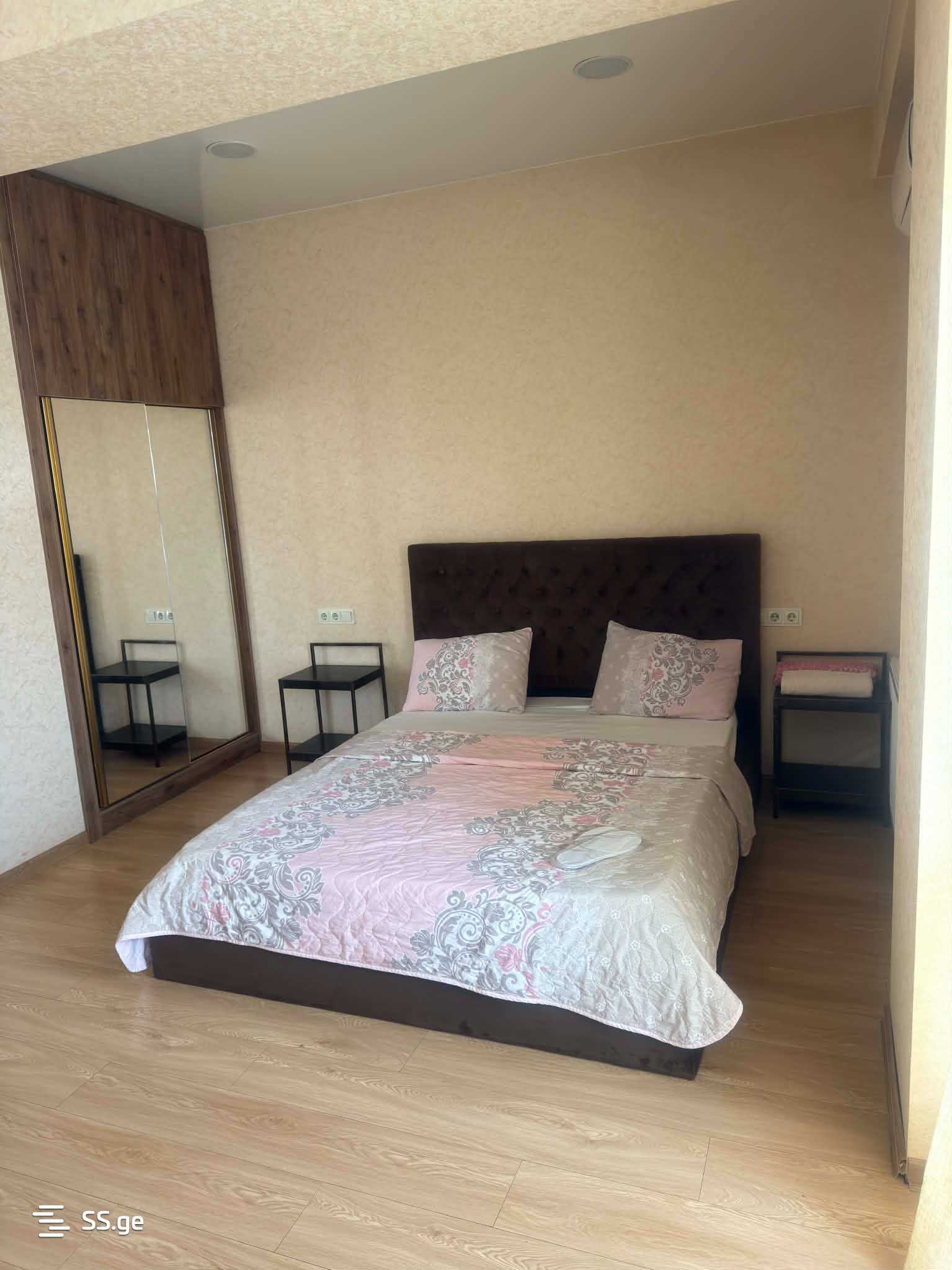 3 room Flat Daily rent. Saburtalo - Bild 3