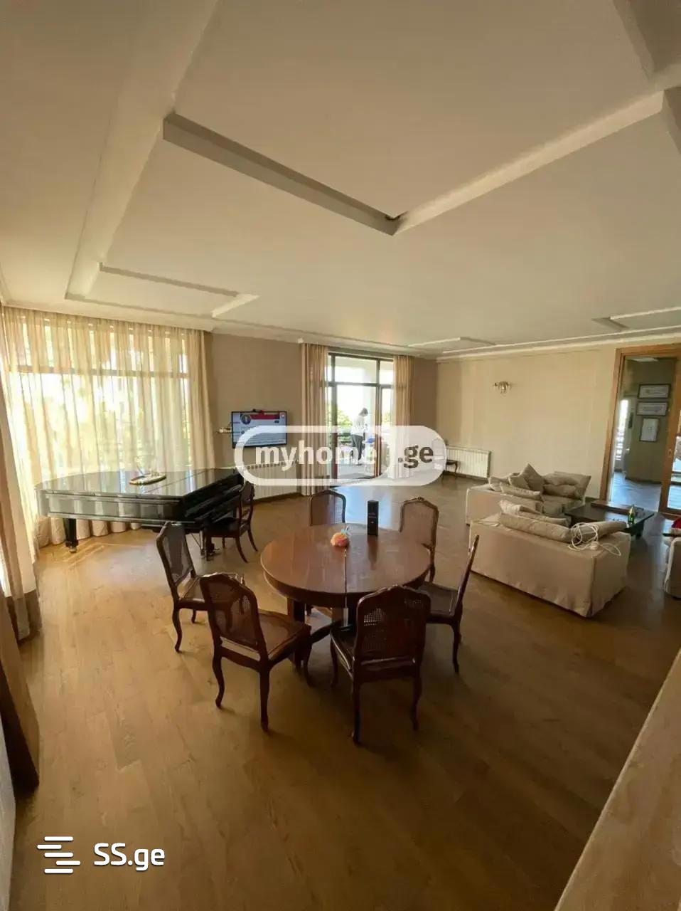 11 Room Private House For Sale view 6