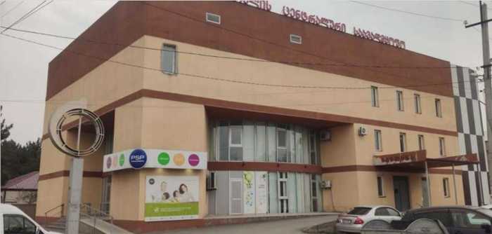 Commercial Real Estate For Sale. Kareli