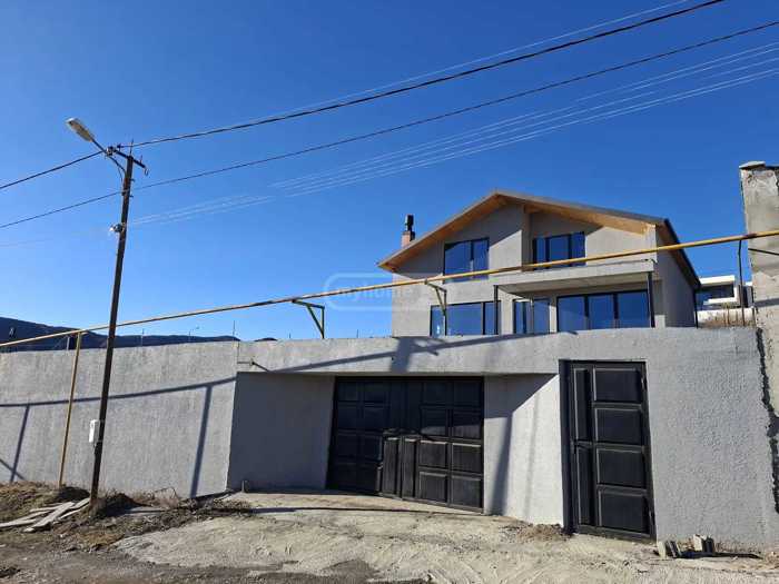 6 room Private House For Sale. Napetvrebi