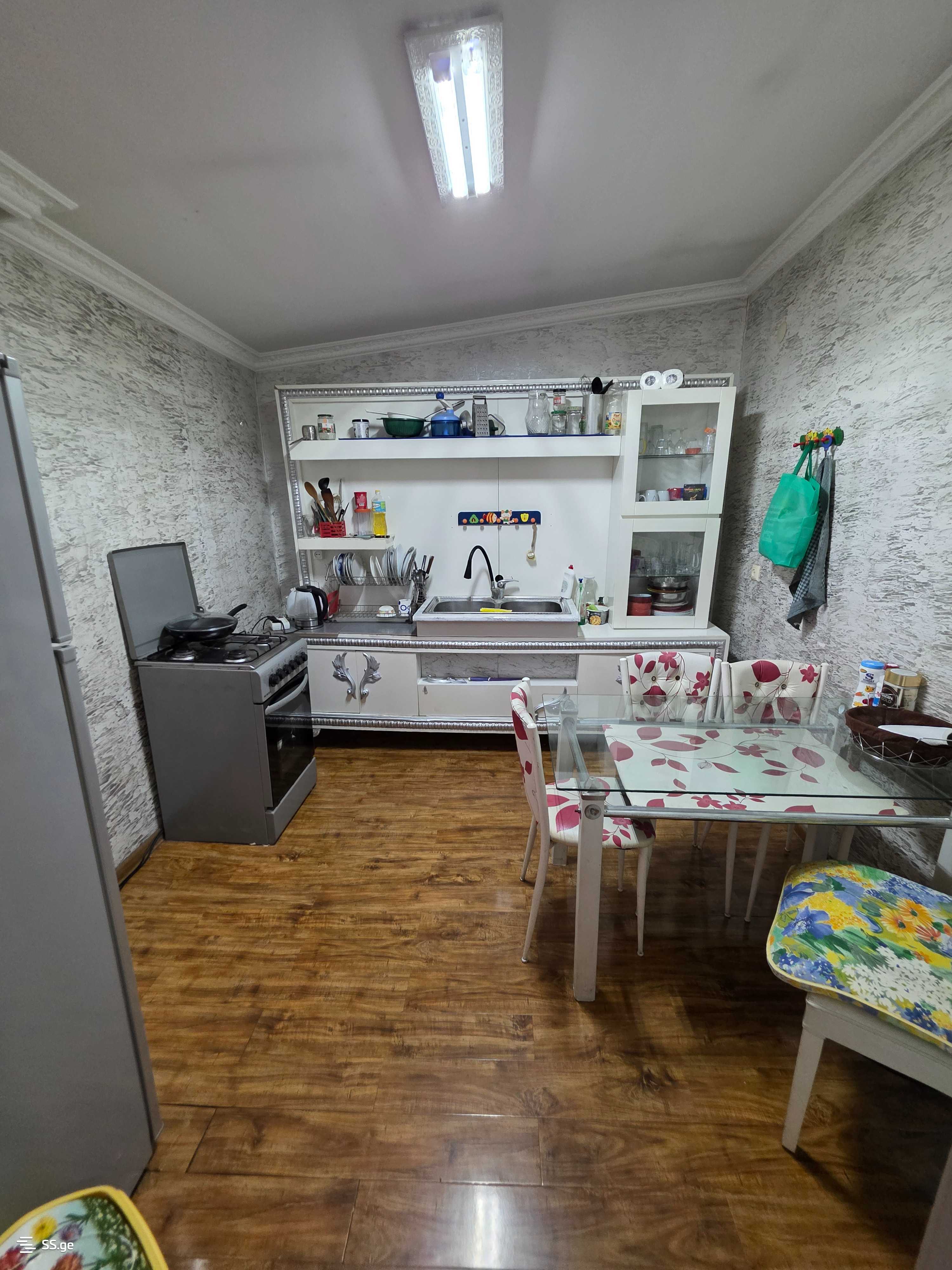5 Room Private House For Rent. Zugdidi view 11