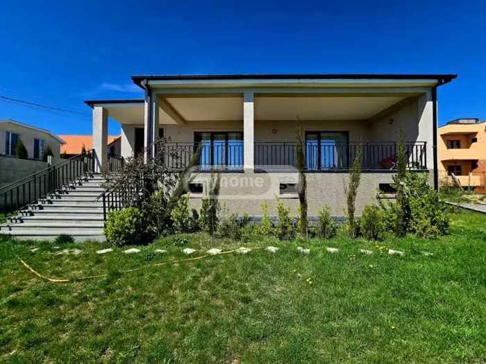 5 room Private House For Sale. Shindisi