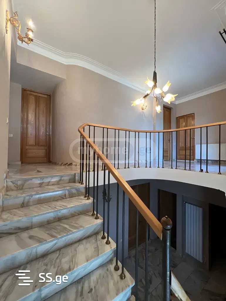 Продажа 10-комната Частный дом view 5