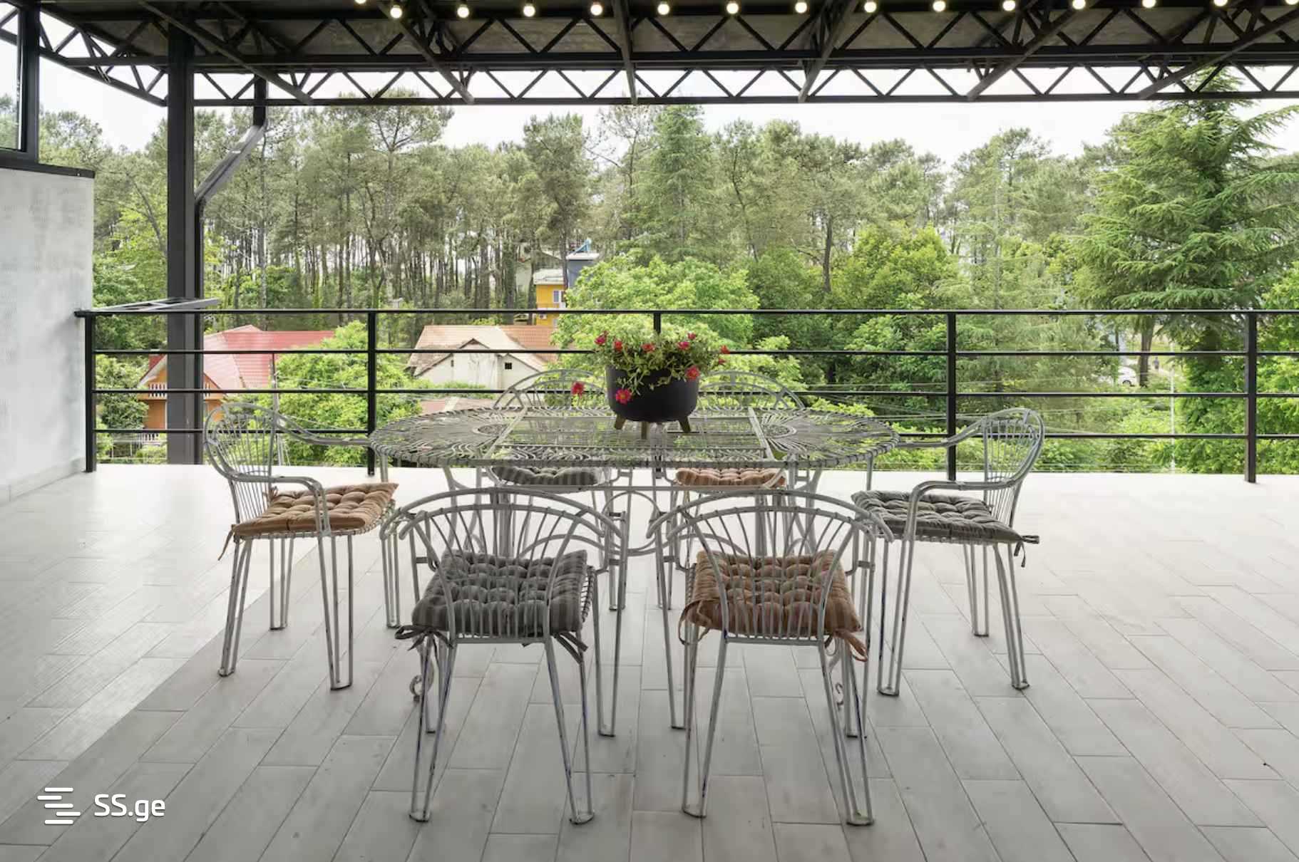 8 Room Private House For Sale view 5