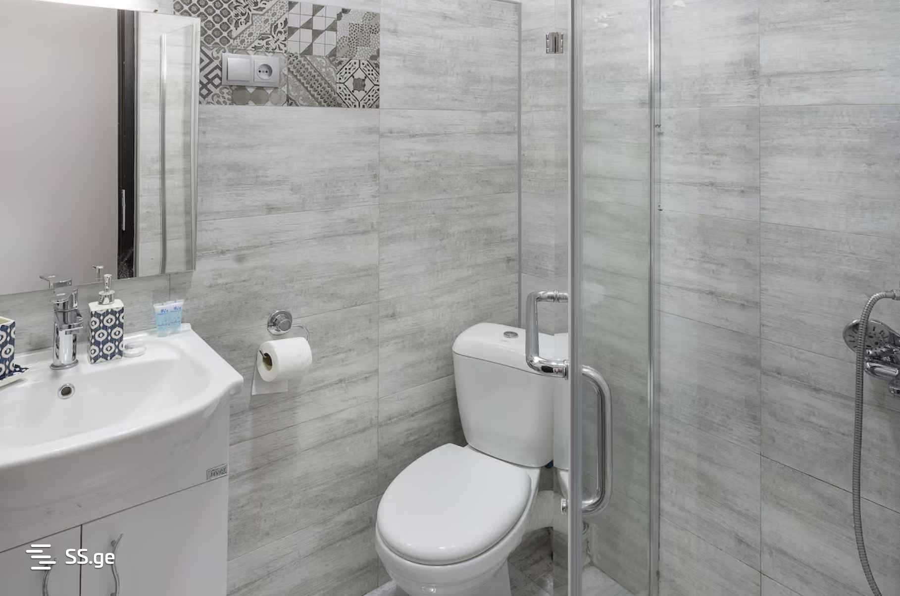 8 Room Private House For Sale view 10