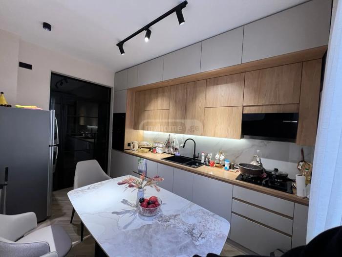 5 room Private House For Sale. Tskneti
