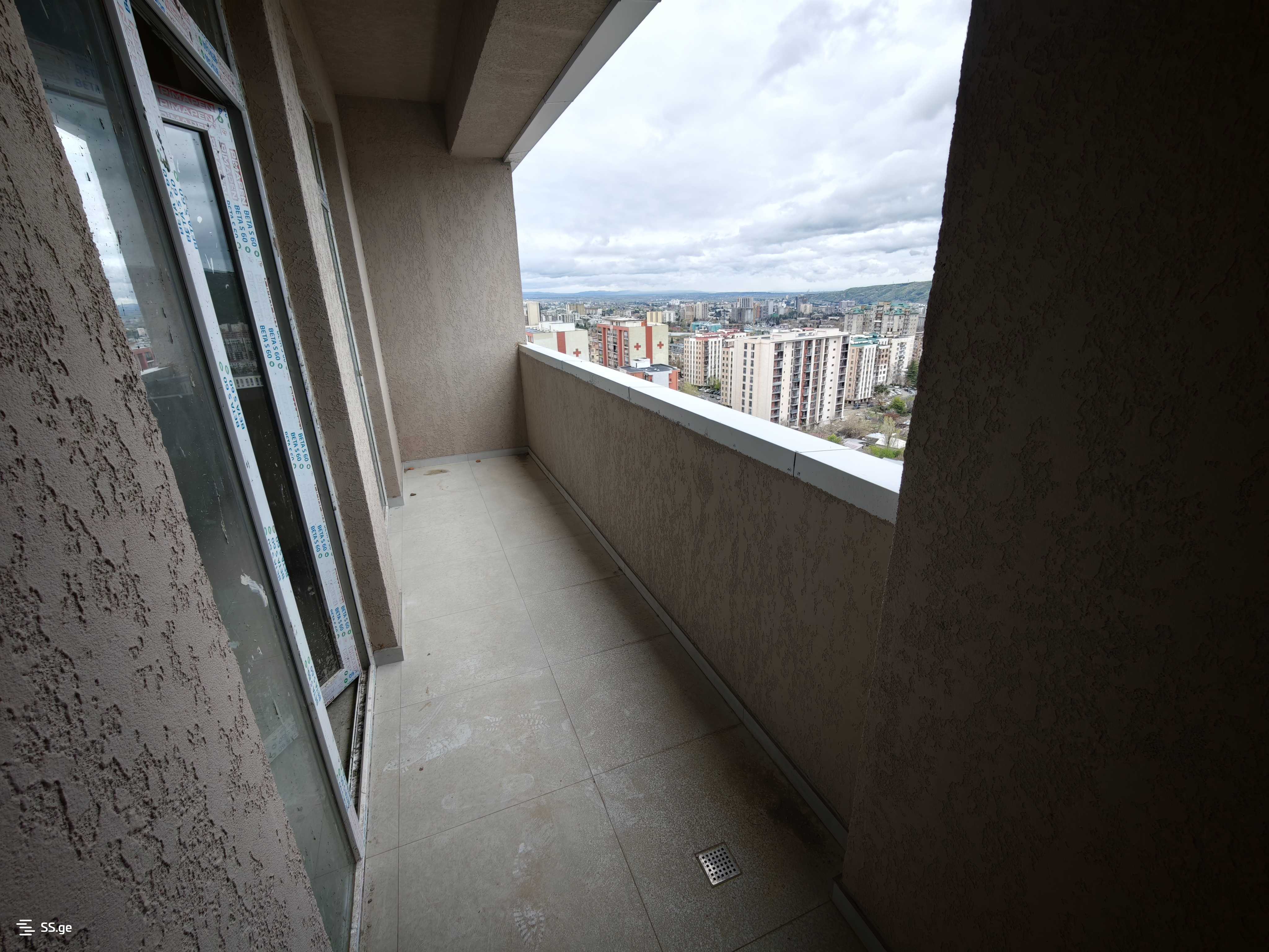Продажа 2-комната Квартира view 3