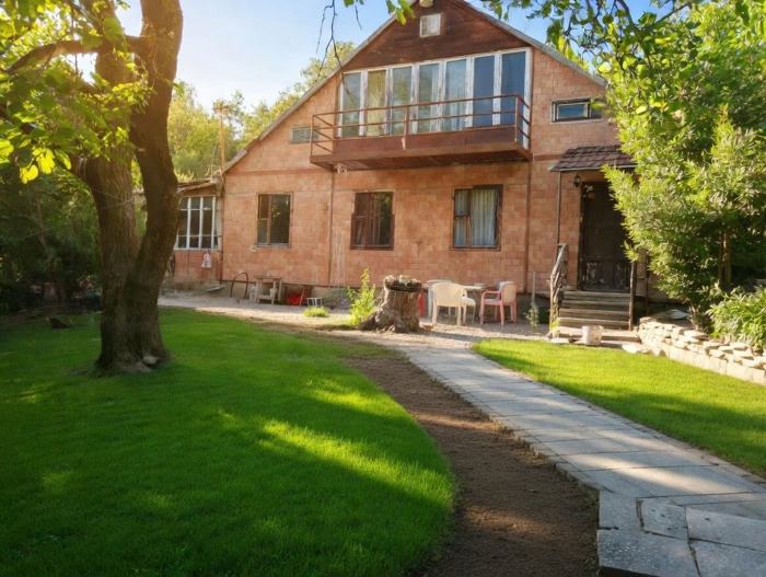 8 room Private House For Sale. Misaktsieli