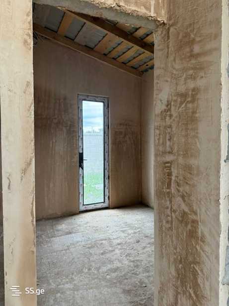 3 room Private House For Sale. Tsinubani