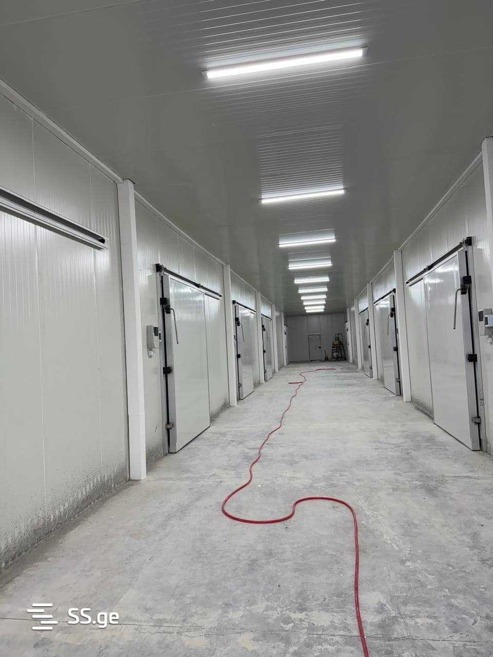 Store-Industrial Property For Sale. Gori, 1 of 4