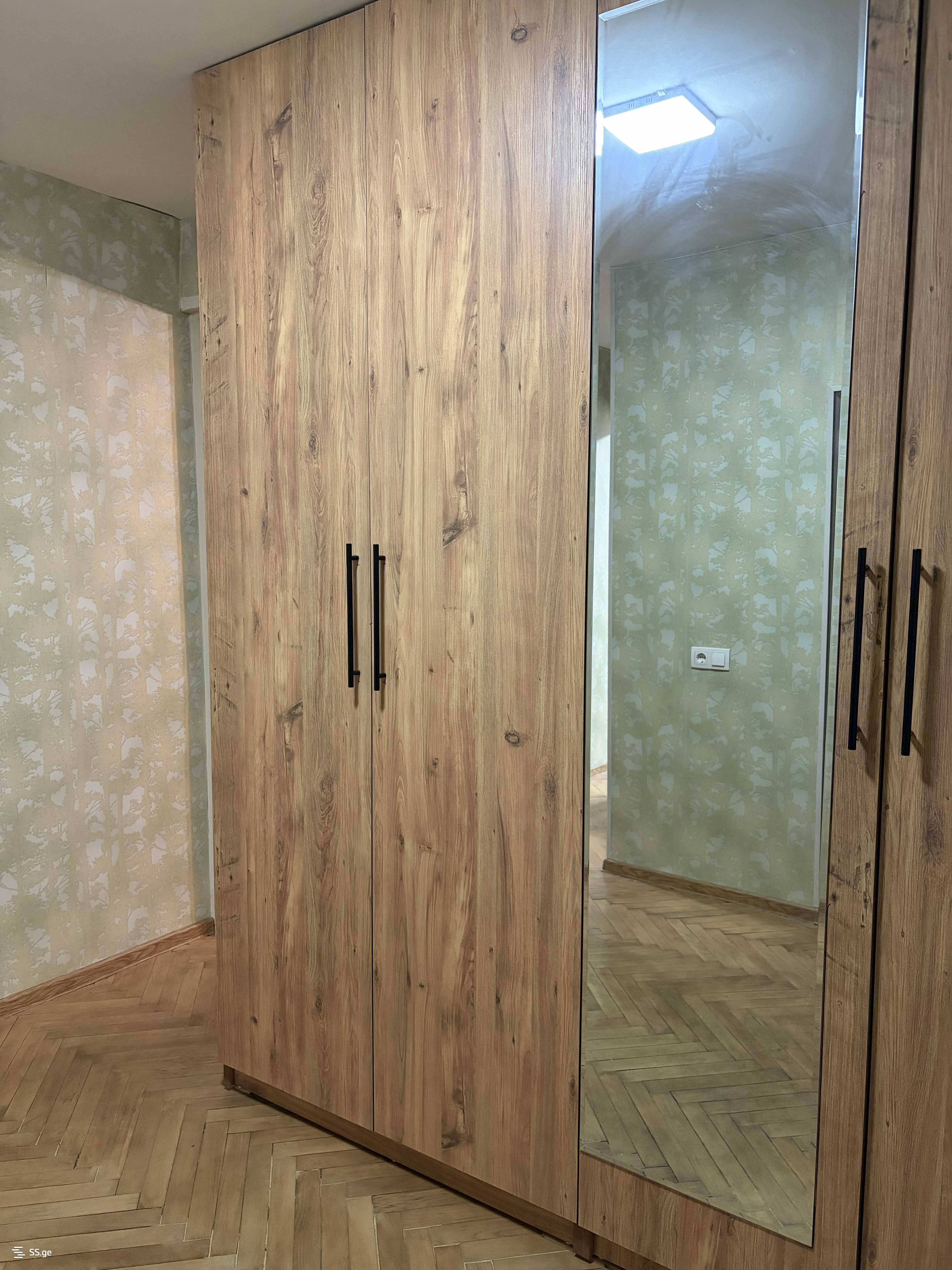 2 Room Flat For Rent. Zestaphoni view 2