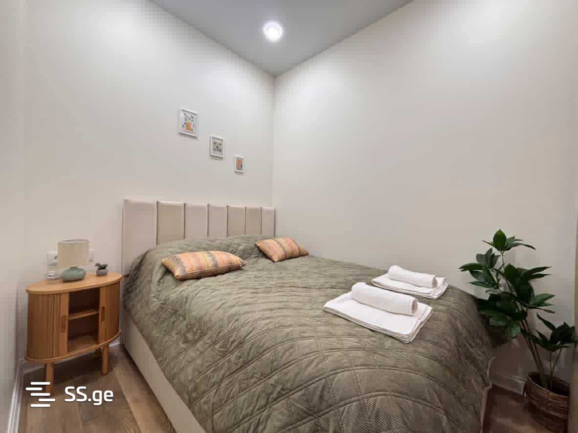 2 room Flat For Sale. Batumi - Aanzicht 4