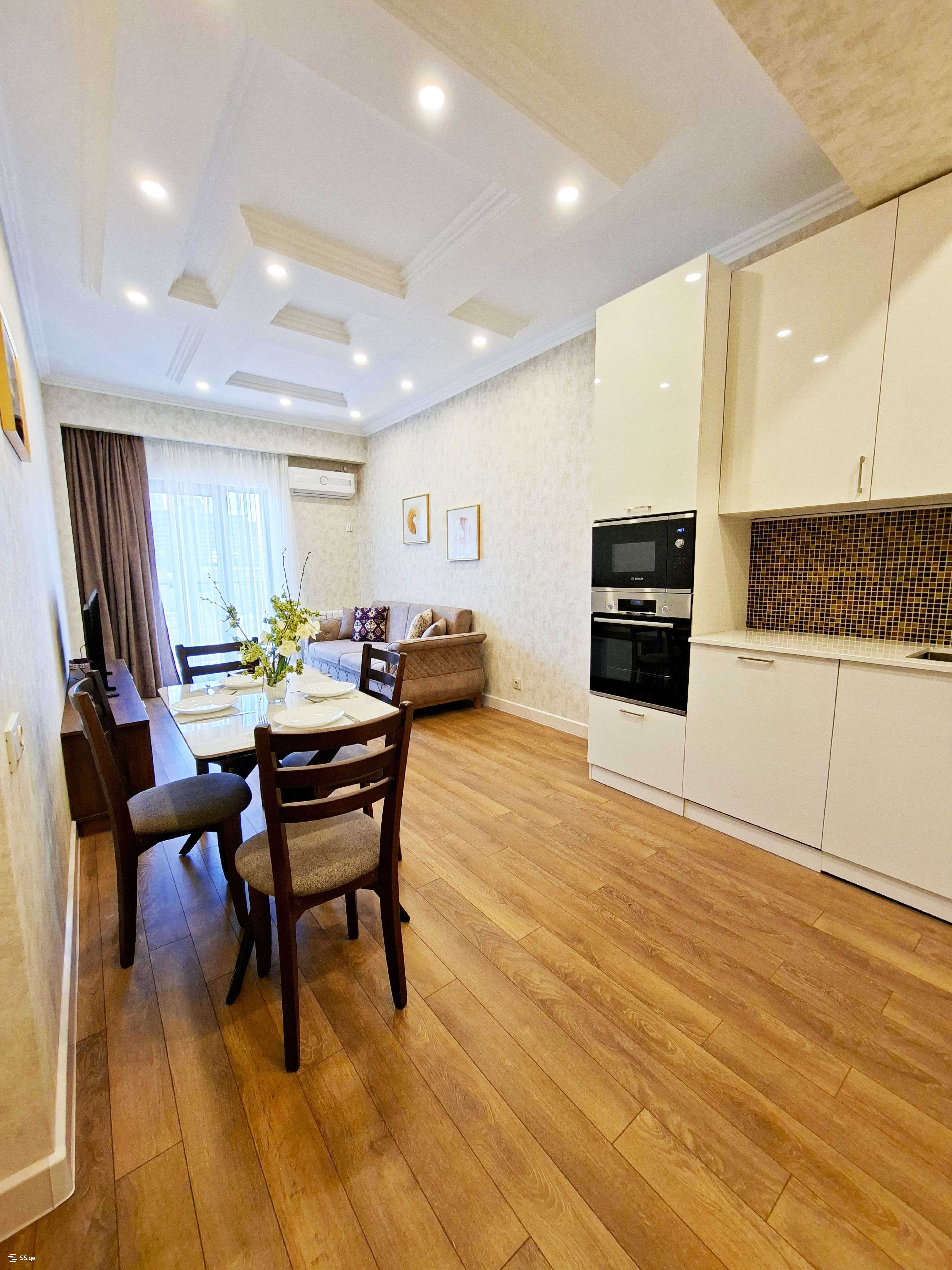 3 Room Flat Daily Rent. Didube view 5