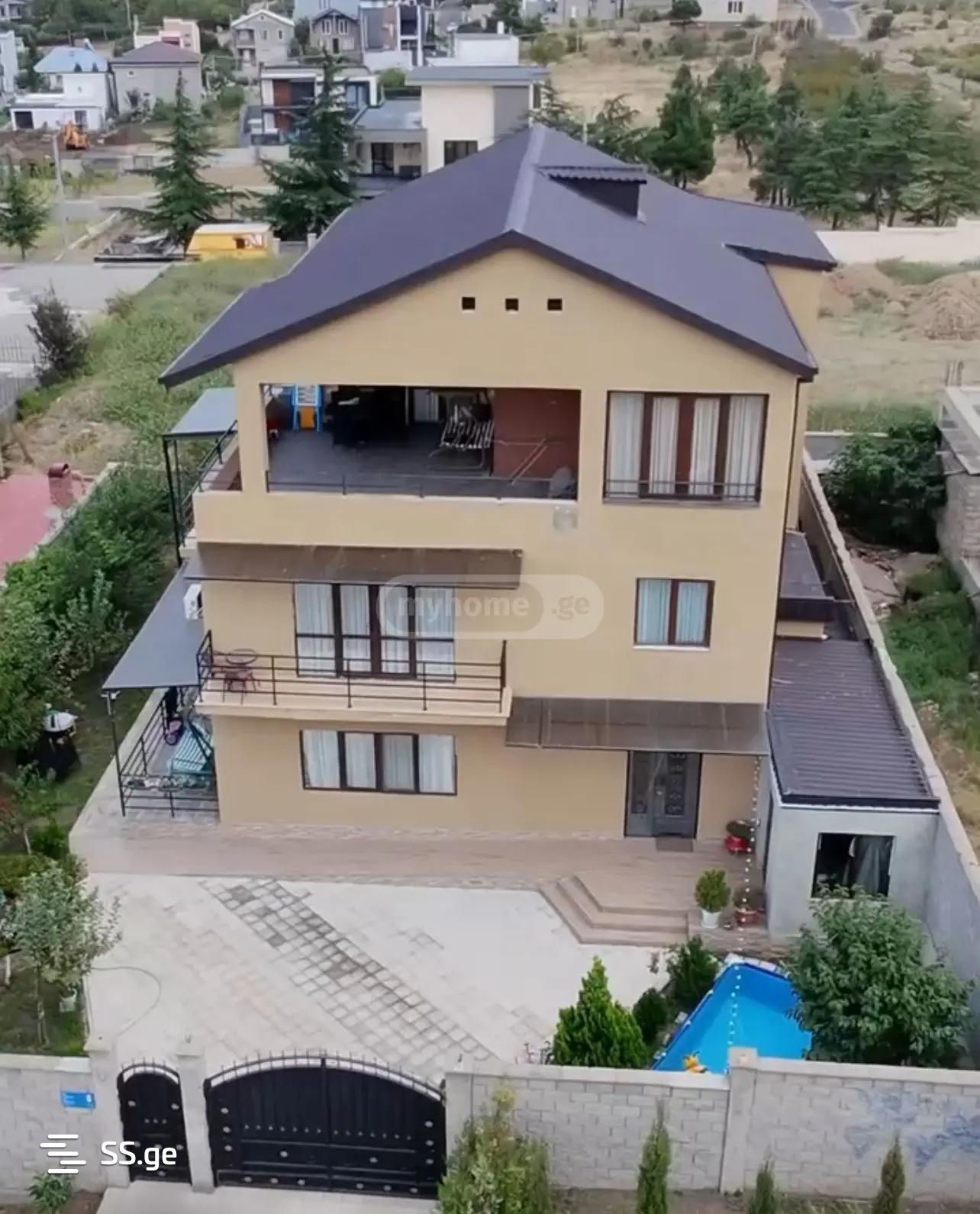 5 Room Hotel For Sale view 1