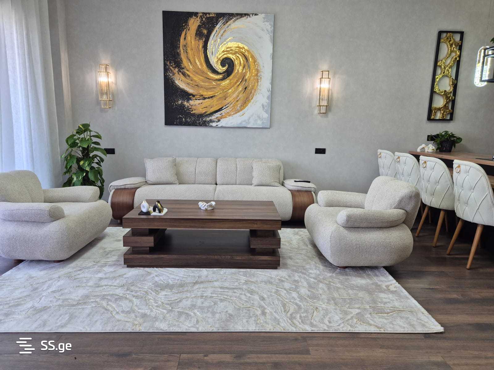 3 Room Flat For Sale, 1 of 4