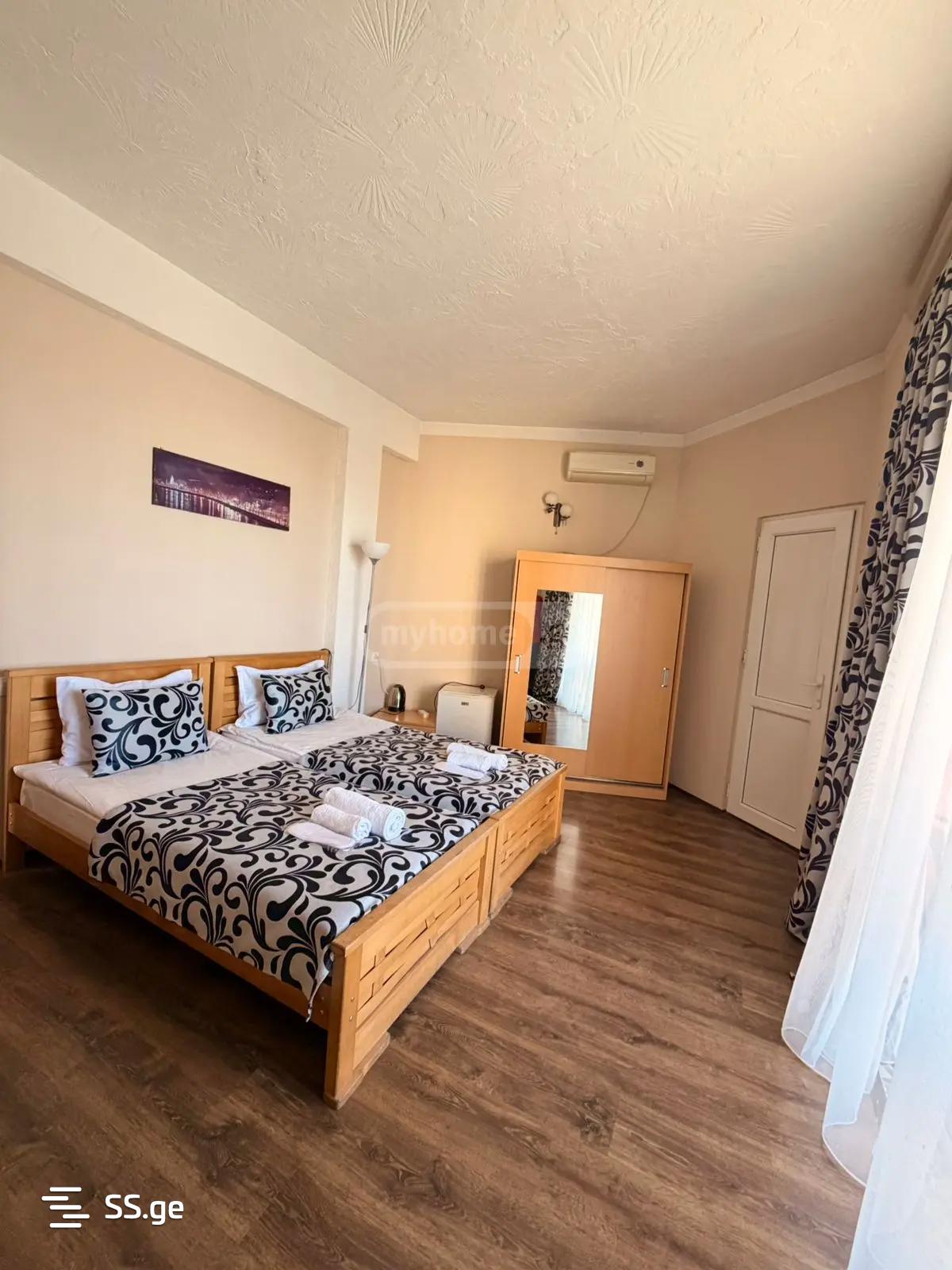 10 Room Hotel For Sale view 3