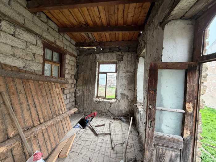 https://static.ss.ge/20260415/8_1d24d566-c215-4d68-9bec-960c07f322e1_Thumb.jpg