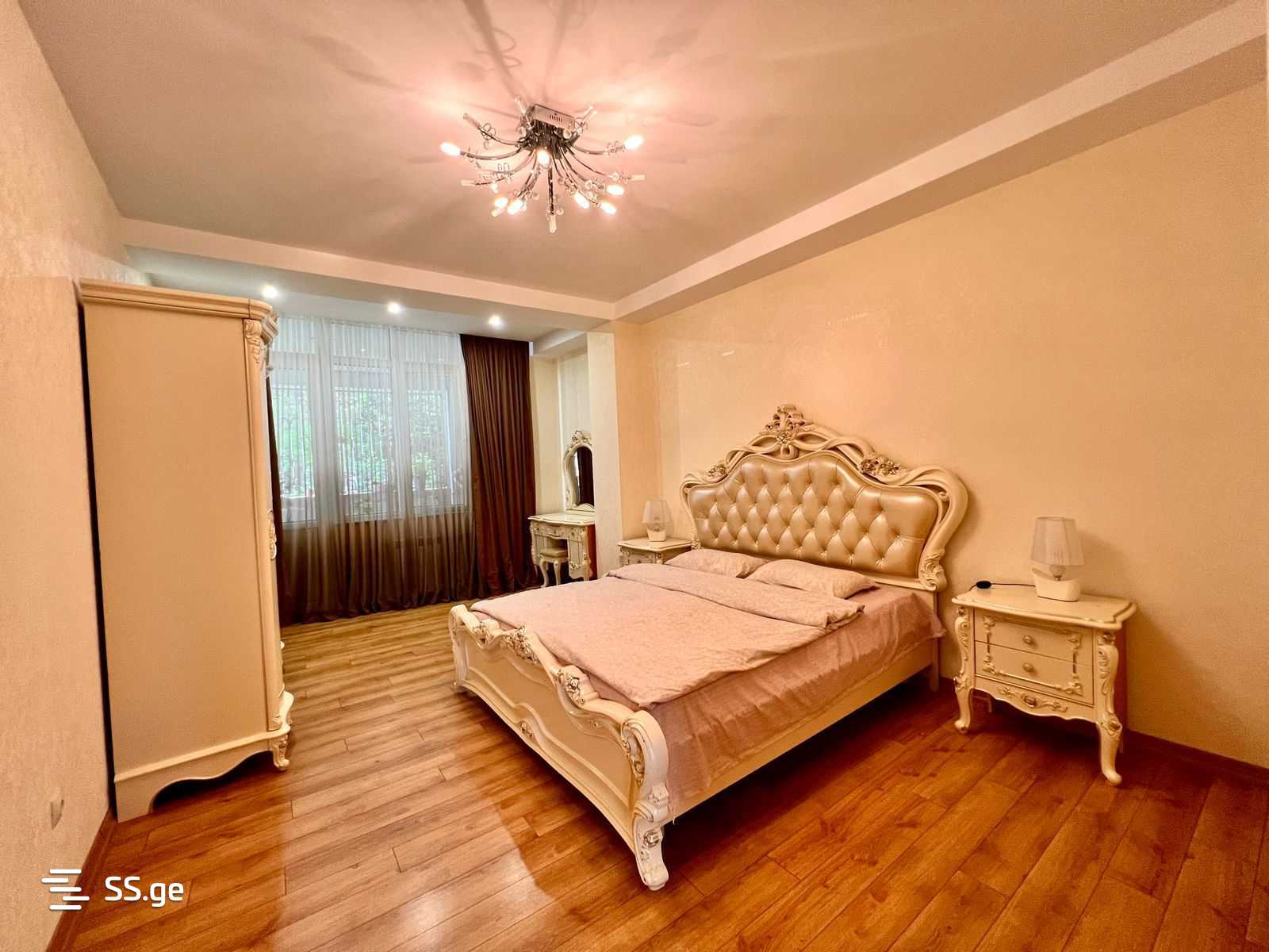 5 Room Flat Daily Rent. Vake, 3 of 12