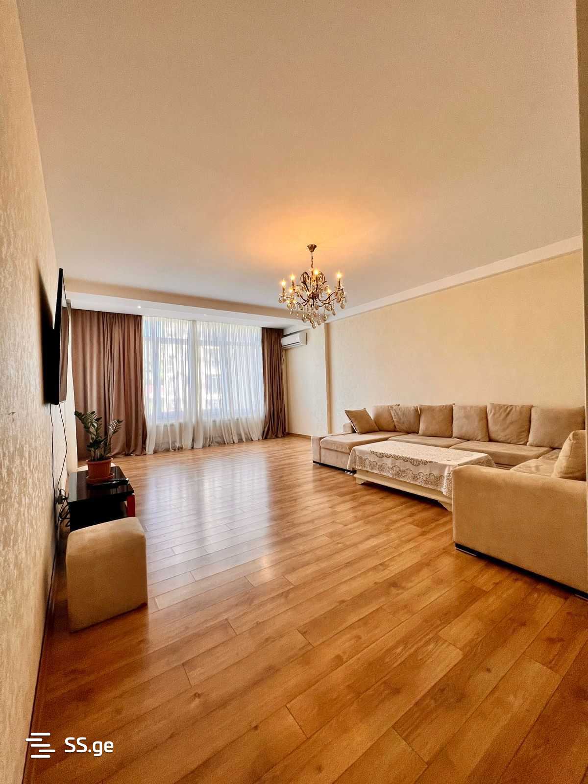 5 Room Flat Daily Rent. Vake, 5 of 12