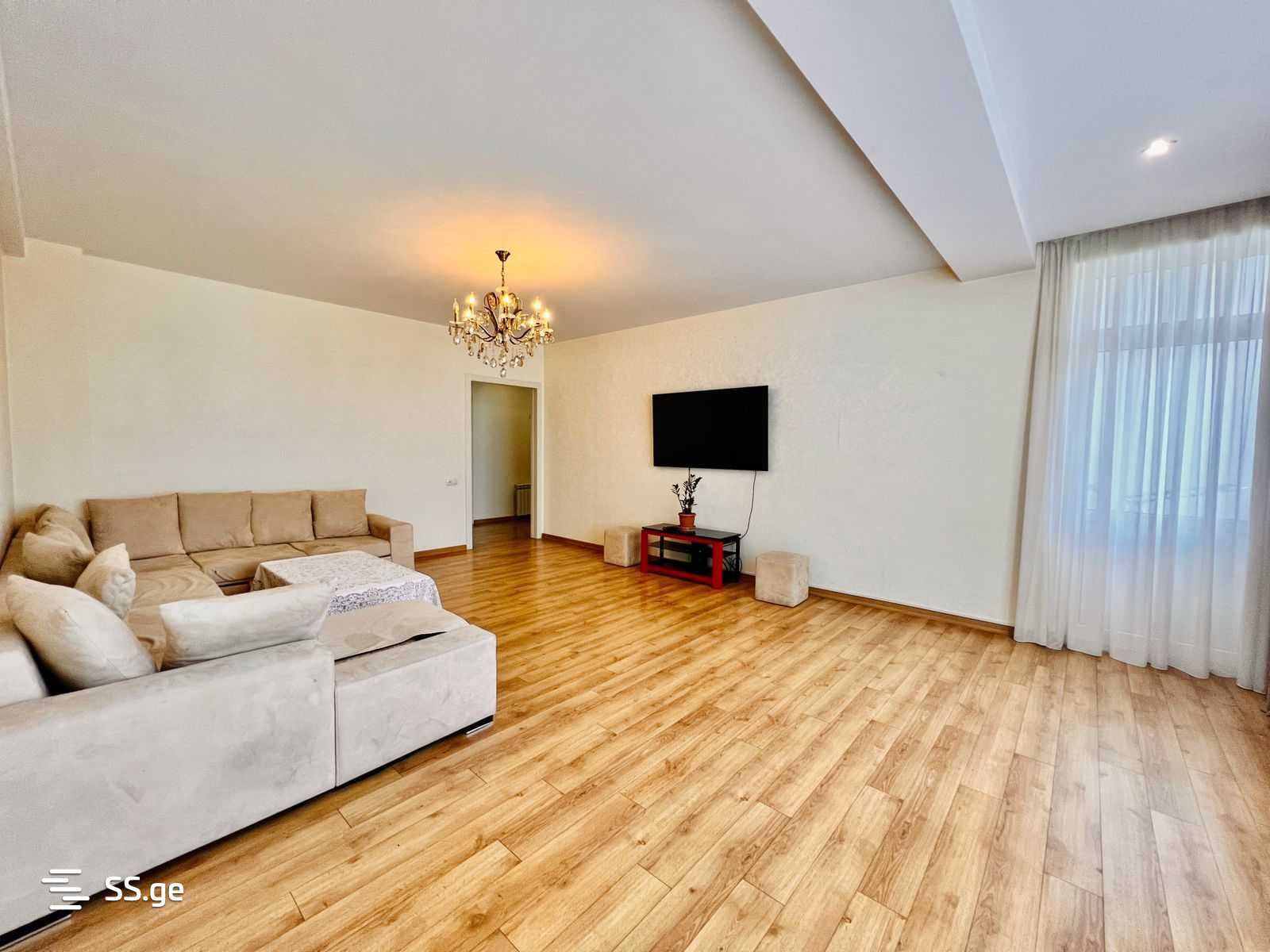 5 Room Flat Daily Rent. Vake, 1 of 12