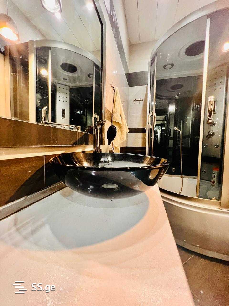 5 Room Flat Daily Rent. Vake, 6 of 12