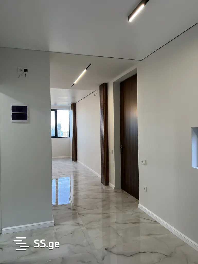 5 Room Private House For Sale view 3