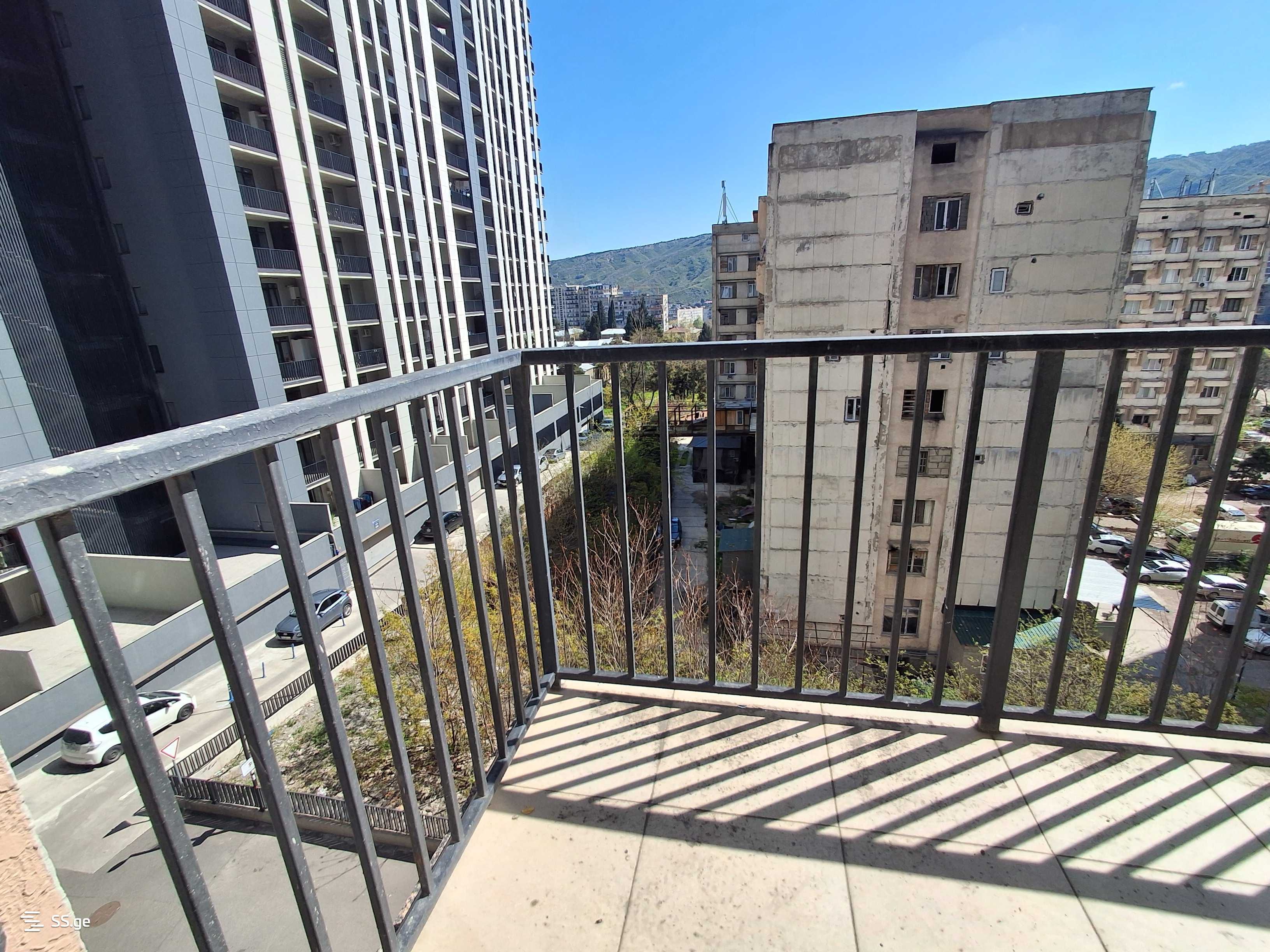 Продажа 3-комната Квартира view 6