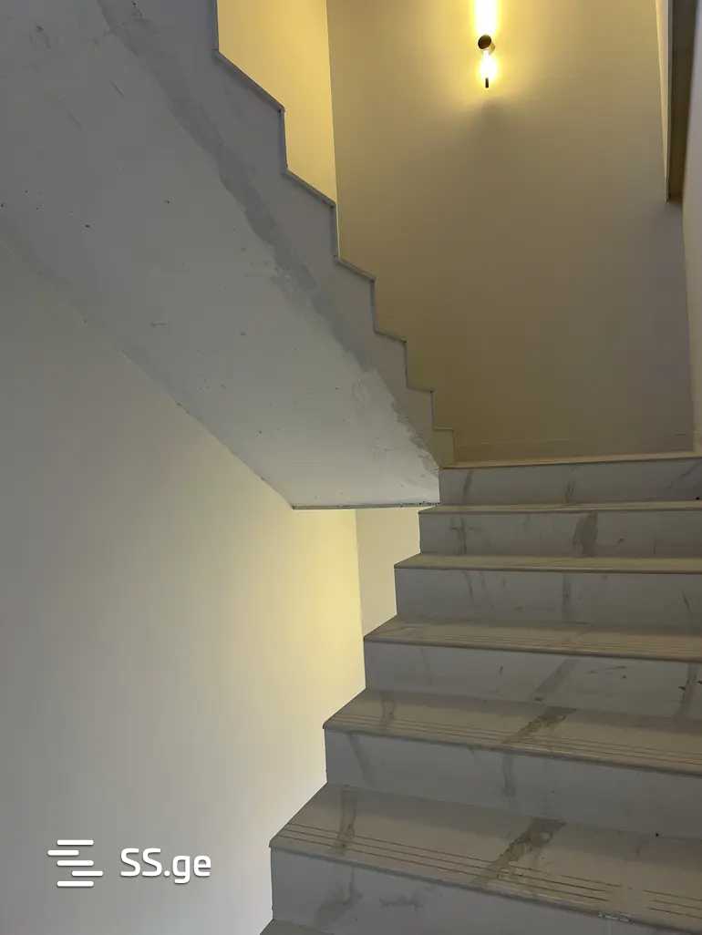 5 Room Private House For Sale view 12