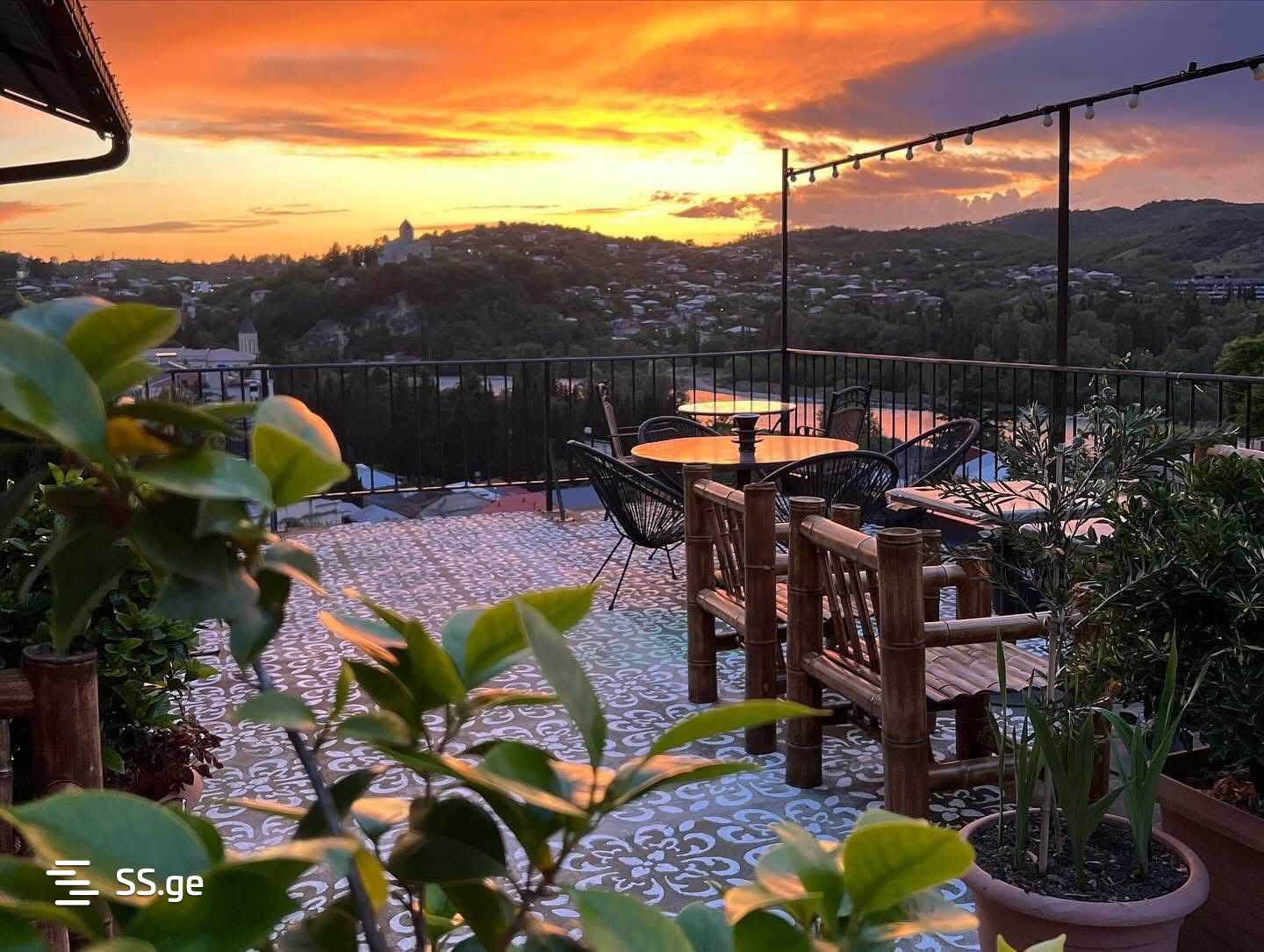 8 Room Hotel For Rent. Kutaisi, 2 of 11