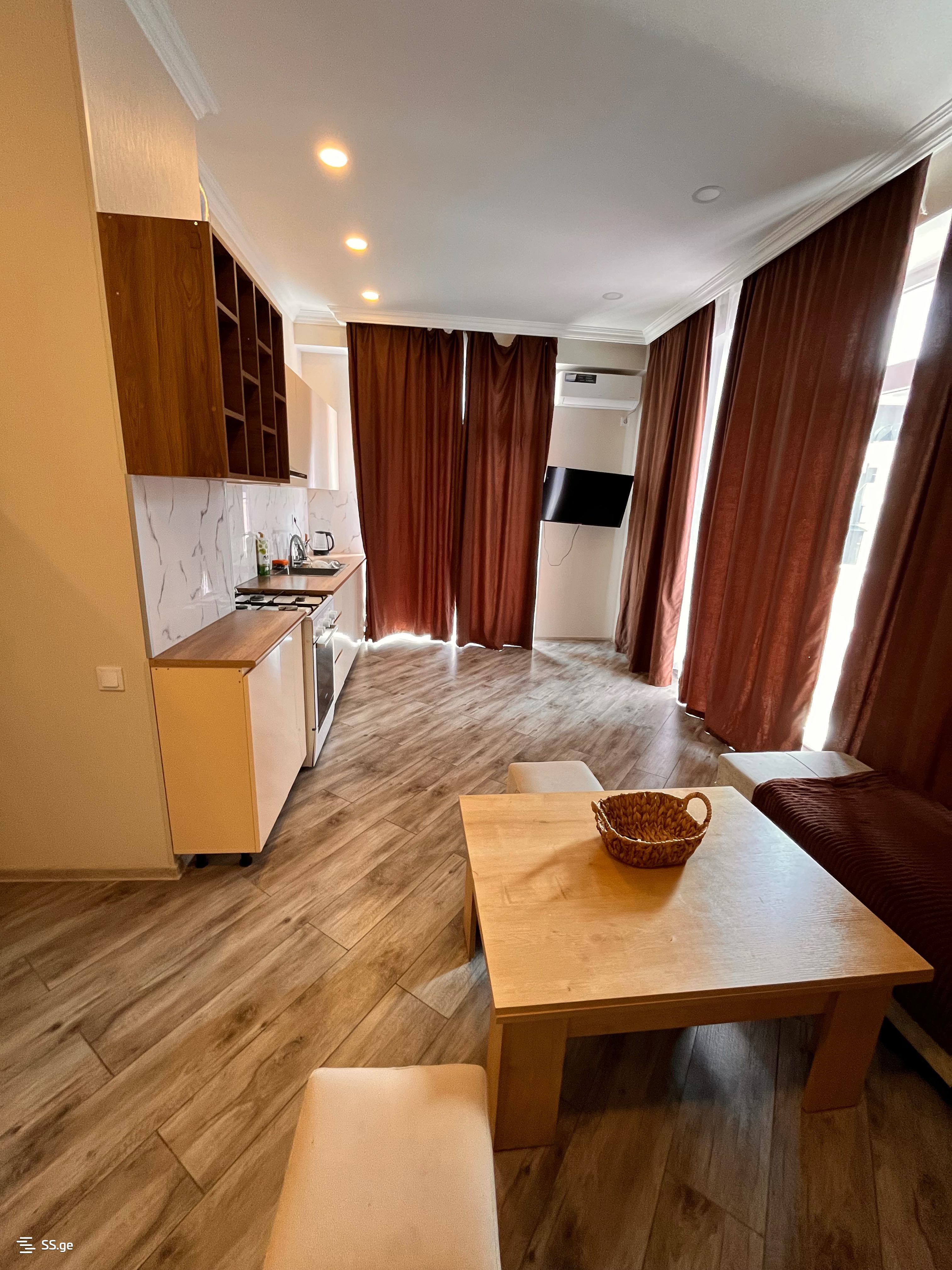 3 Room Flat Daily Rent. Mukhiani view 1